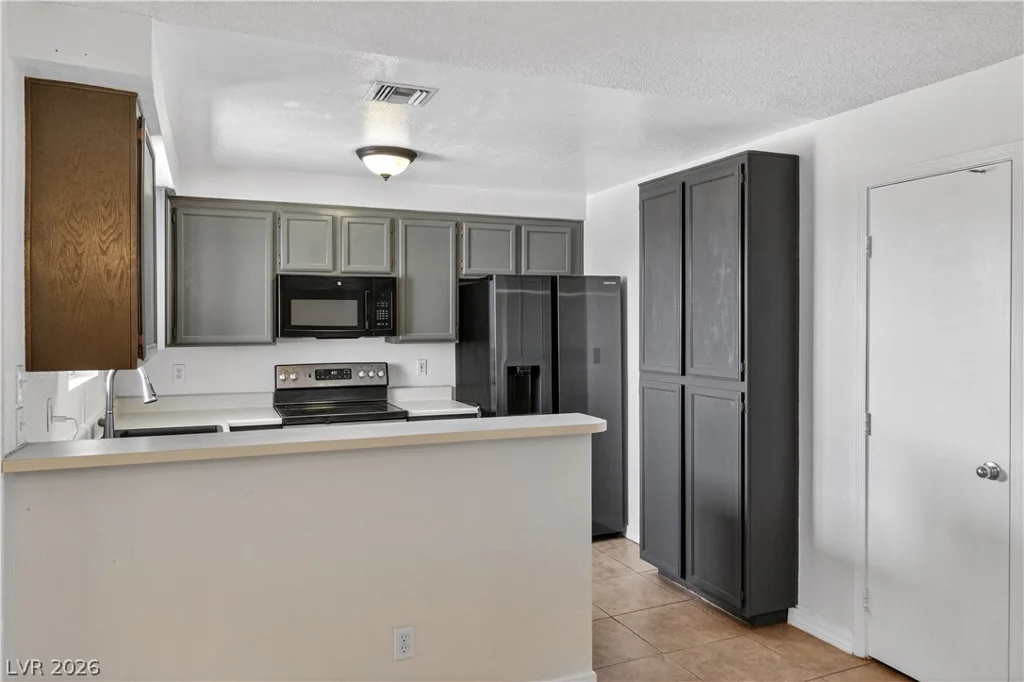 2242 Aspen Mirror, Laughlin, NV 89029