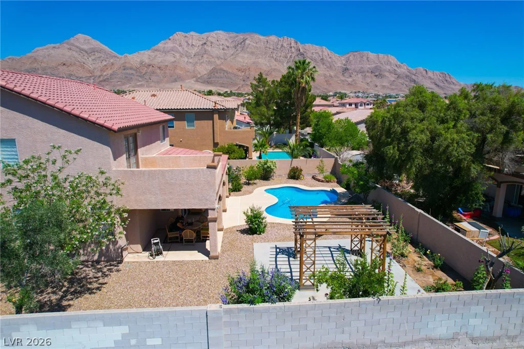 6313 Varna, Las Vegas, NV 89110