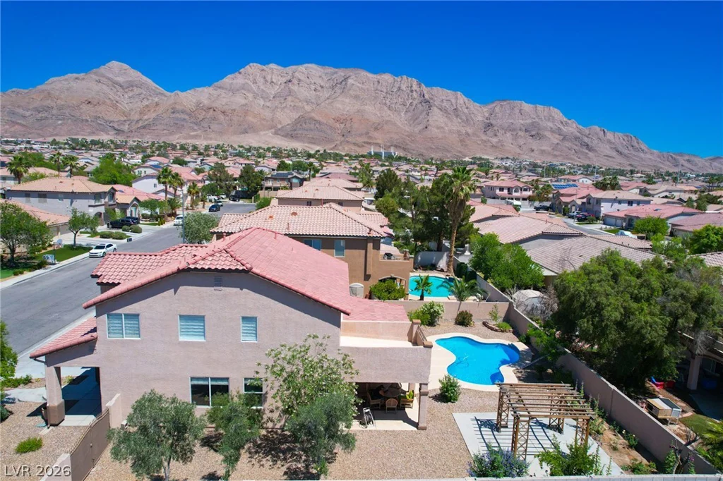 6313 Varna, Las Vegas, NV 89110