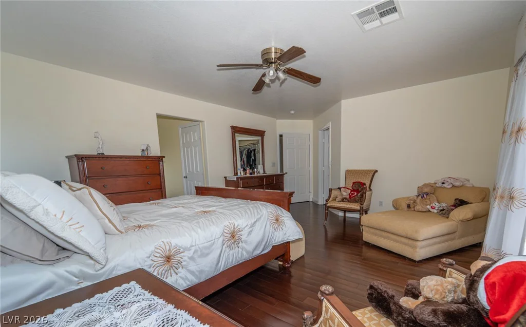6313 Varna, Las Vegas, NV 89110