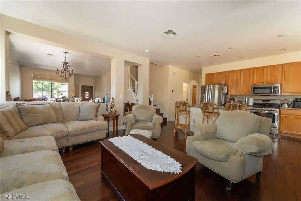 6313 Varna, Las Vegas, NV 89110