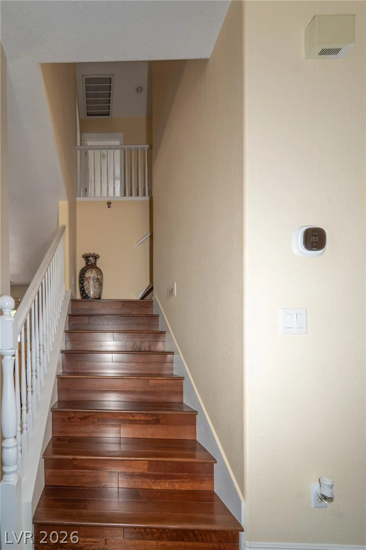 6313 Varna, Las Vegas, NV 89110