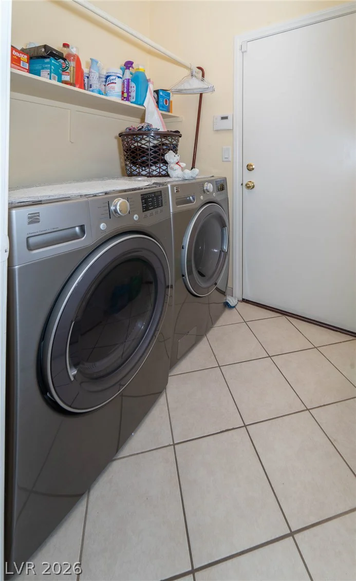 6313 Varna, Las Vegas, NV 89110