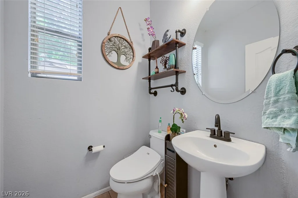 7242 Regent Pond, Las Vegas, NV 89166