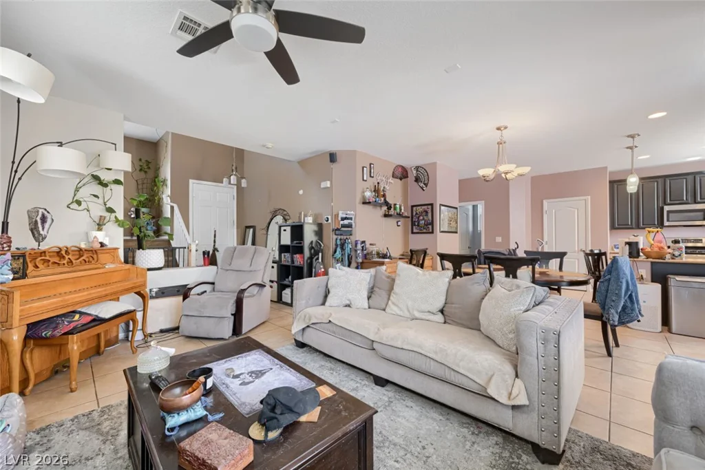 7242 Regent Pond, Las Vegas, NV 89166