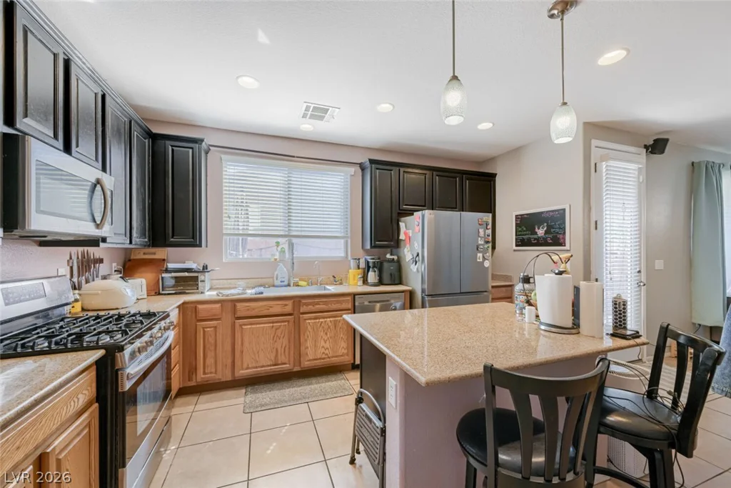 7242 Regent Pond, Las Vegas, NV 89166