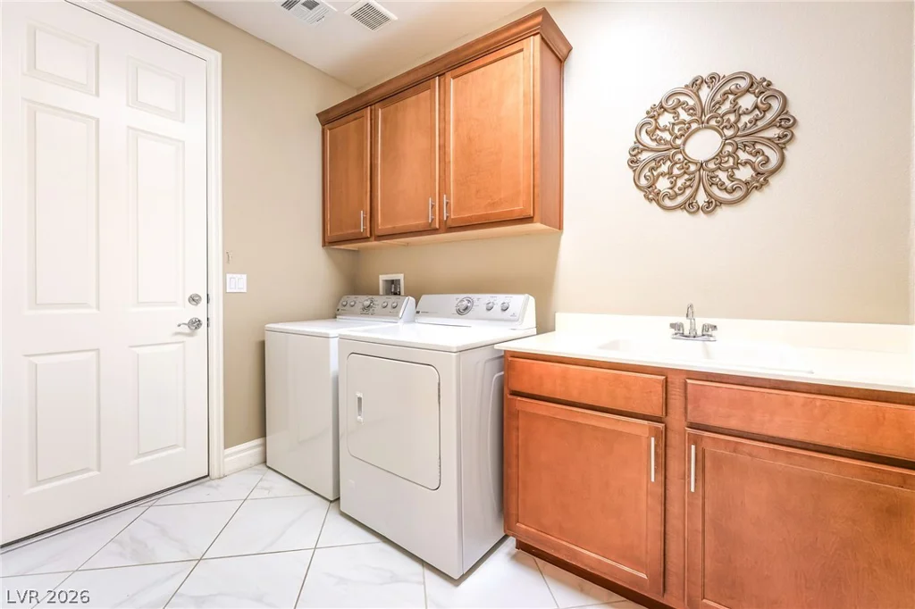 2 Lago Turchino, Henderson, NV 89011