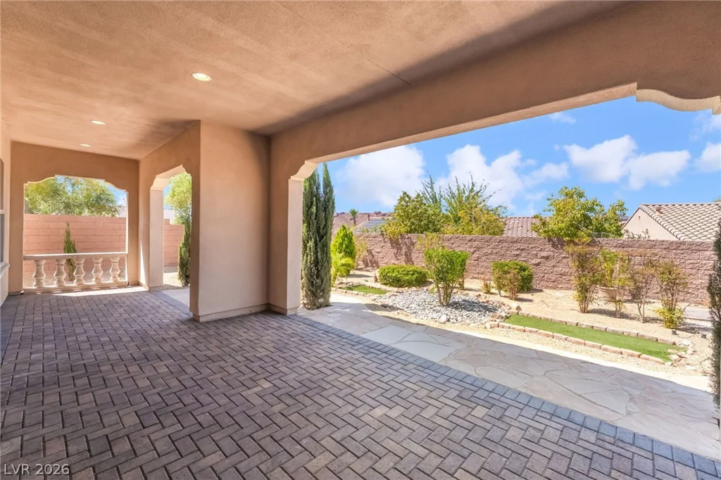 2 Lago Turchino, Henderson, NV 89011