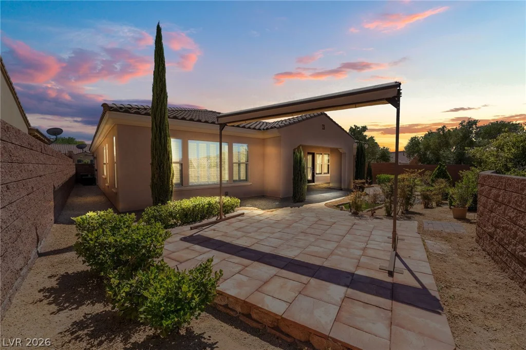 2 Lago Turchino, Henderson, NV 89011