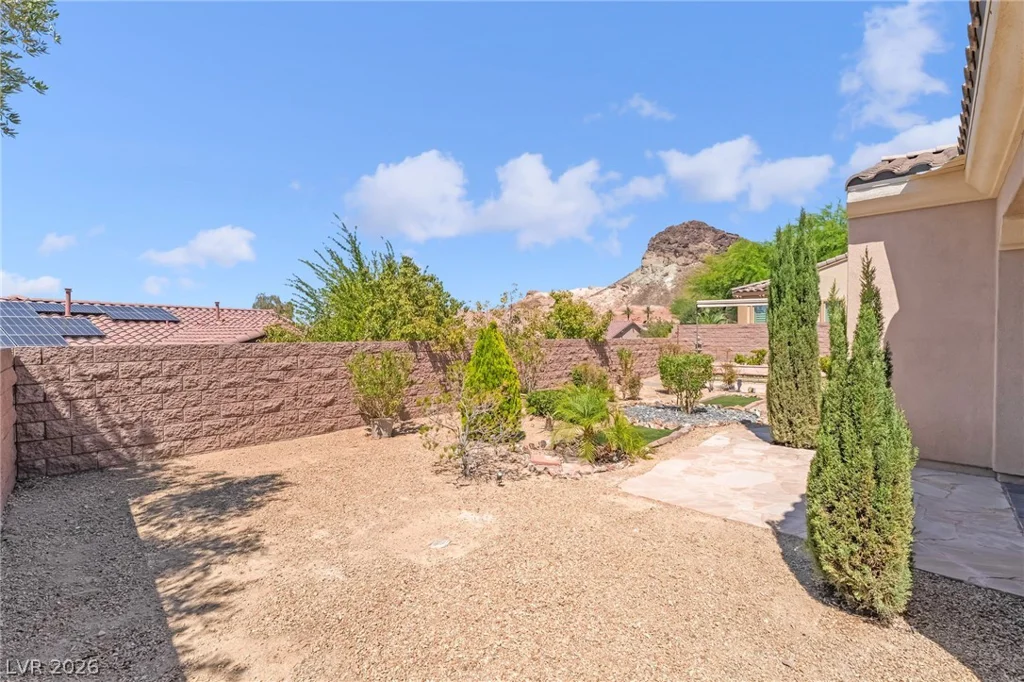 2 Lago Turchino, Henderson, NV 89011