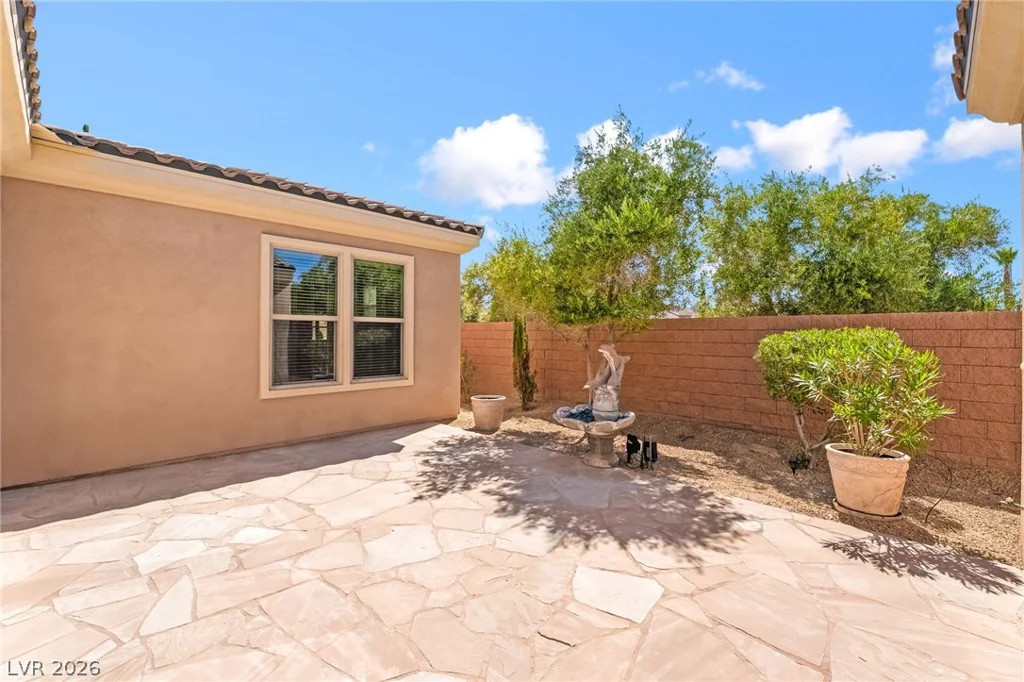 2 Lago Turchino, Henderson, NV 89011