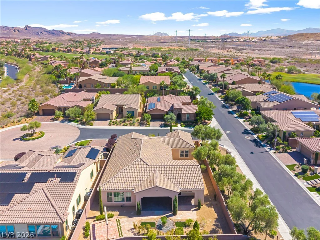 2 Lago Turchino, Henderson, NV 89011