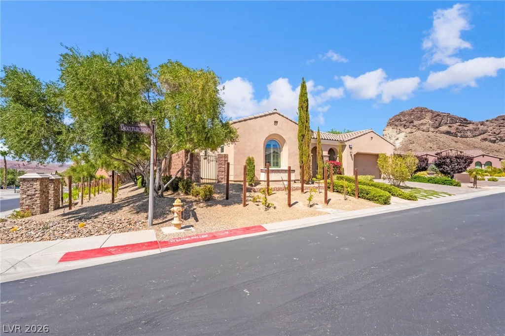 2 Lago Turchino, Henderson, NV 89011