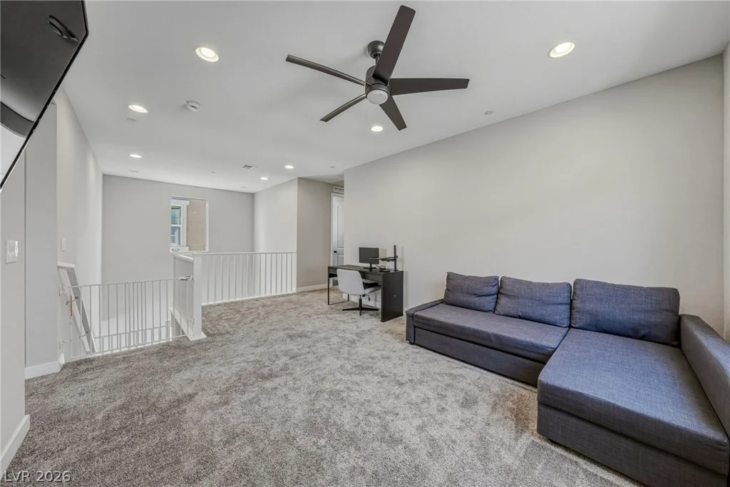 8946 Gilpin, Las Vegas, NV 89166