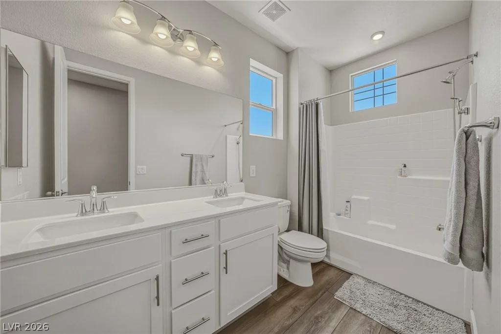 8946 Gilpin, Las Vegas, NV 89166