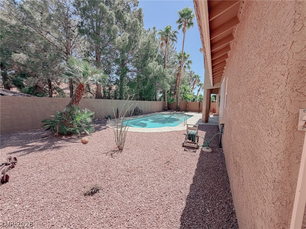 9112 Prospectors Cove, Las Vegas, NV 89117