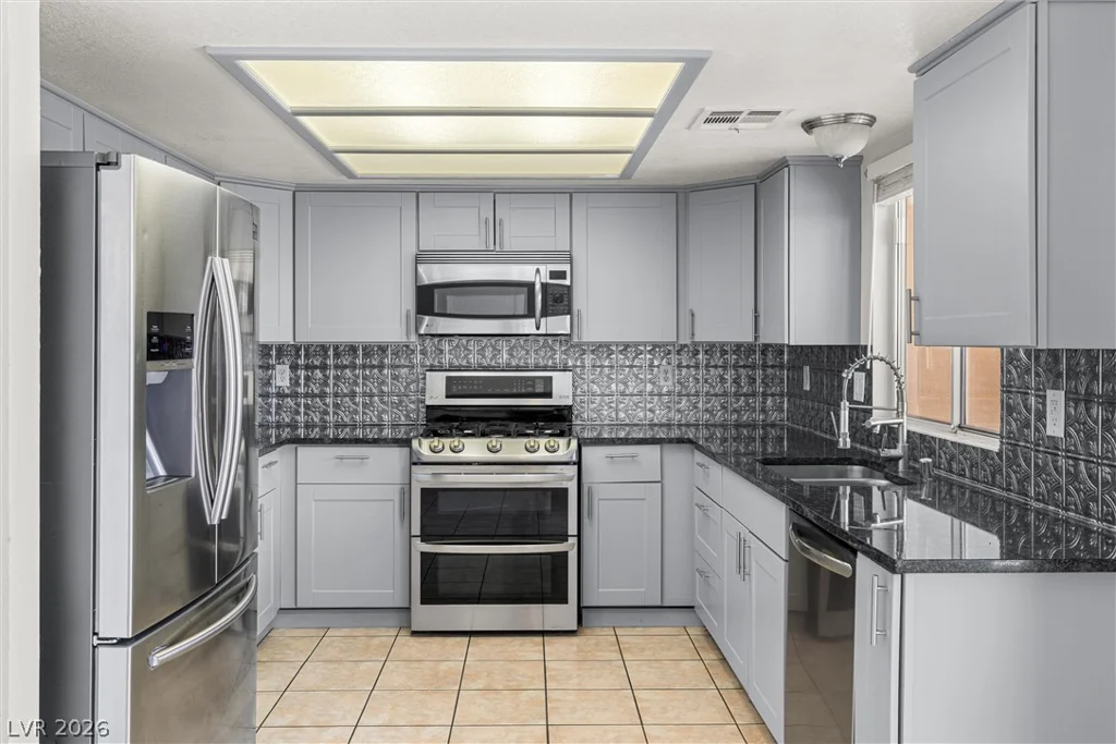 424 Tiger Lily, Henderson, NV 89015