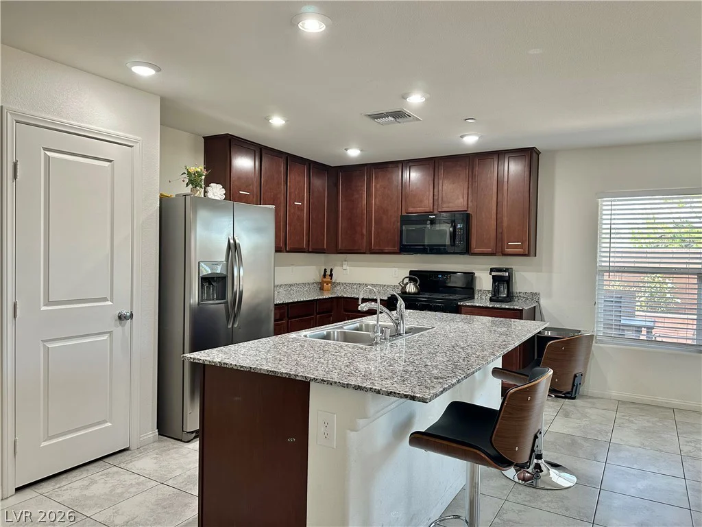 1649 Harvest Pecan, Las Vegas, NV 89108