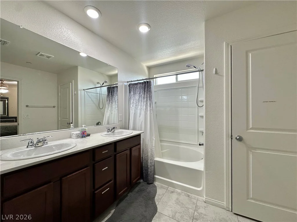 1649 Harvest Pecan, Las Vegas, NV 89108