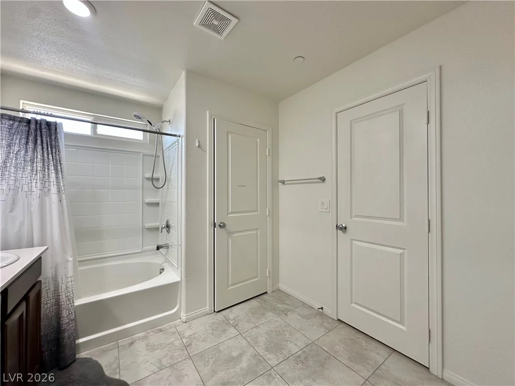 1649 Harvest Pecan, Las Vegas, NV 89108