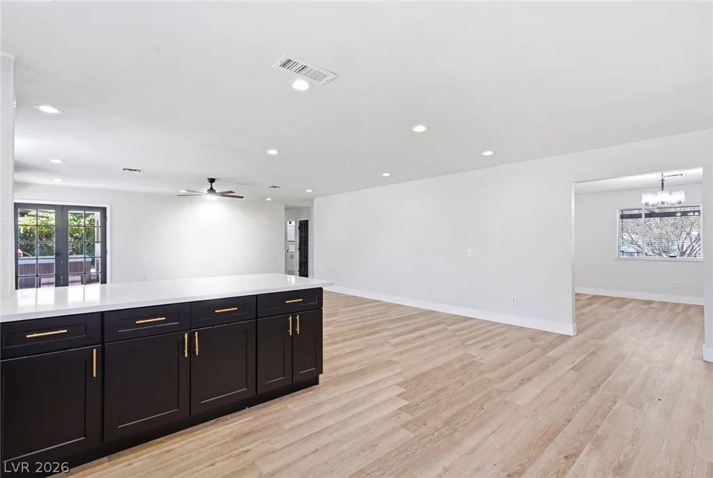 3145 Duneville, Las Vegas, NV 89146