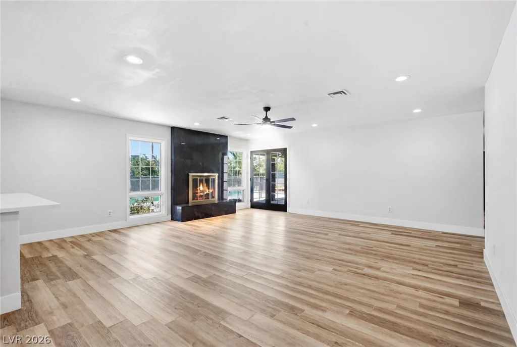 3145 Duneville, Las Vegas, NV 89146