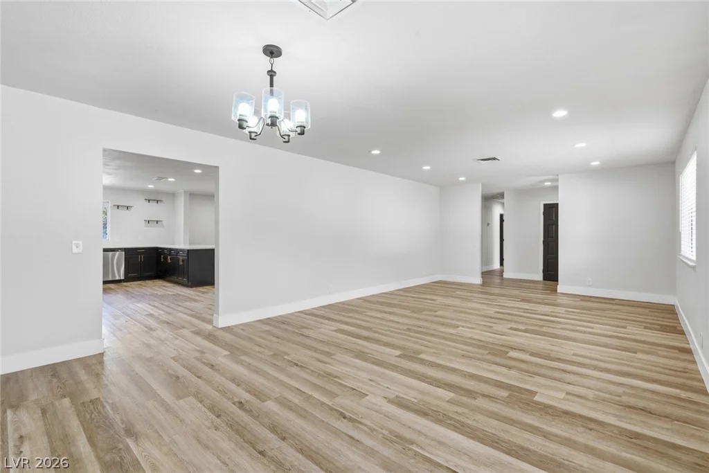 3145 Duneville, Las Vegas, NV 89146
