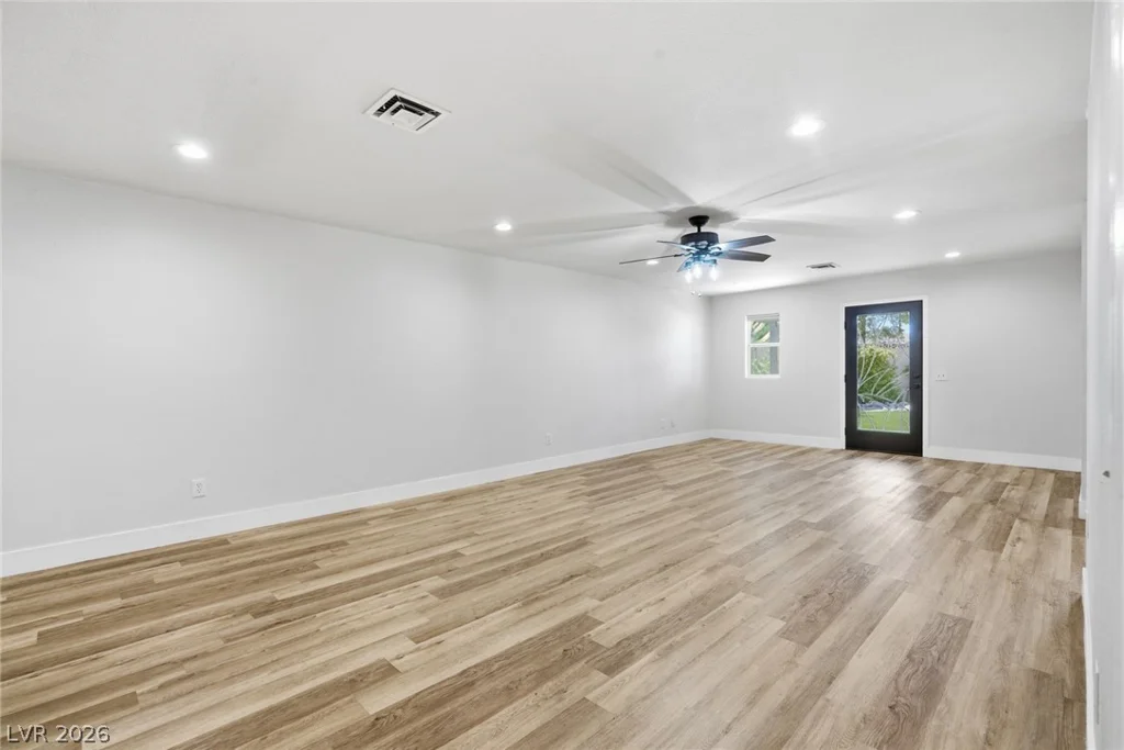 3145 Duneville, Las Vegas, NV 89146