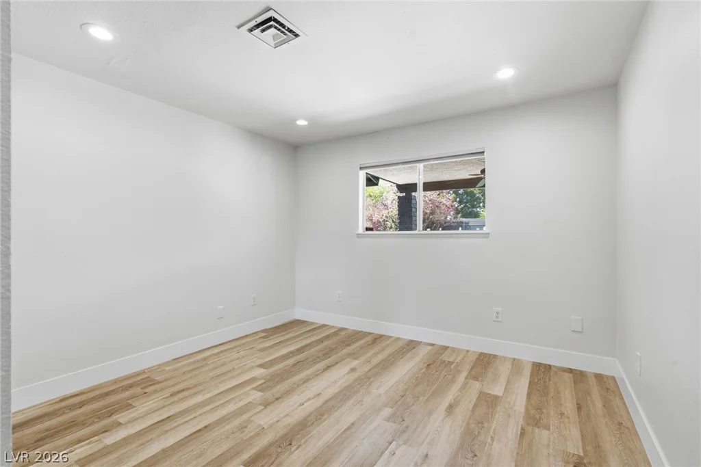 3145 Duneville, Las Vegas, NV 89146