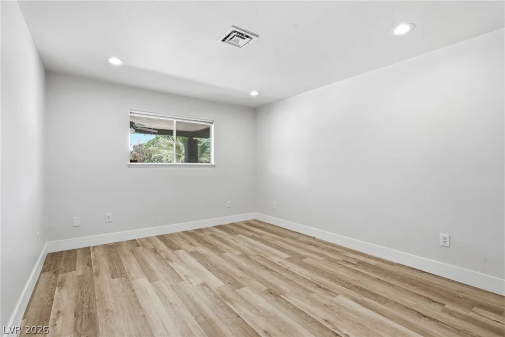 3145 Duneville, Las Vegas, NV 89146