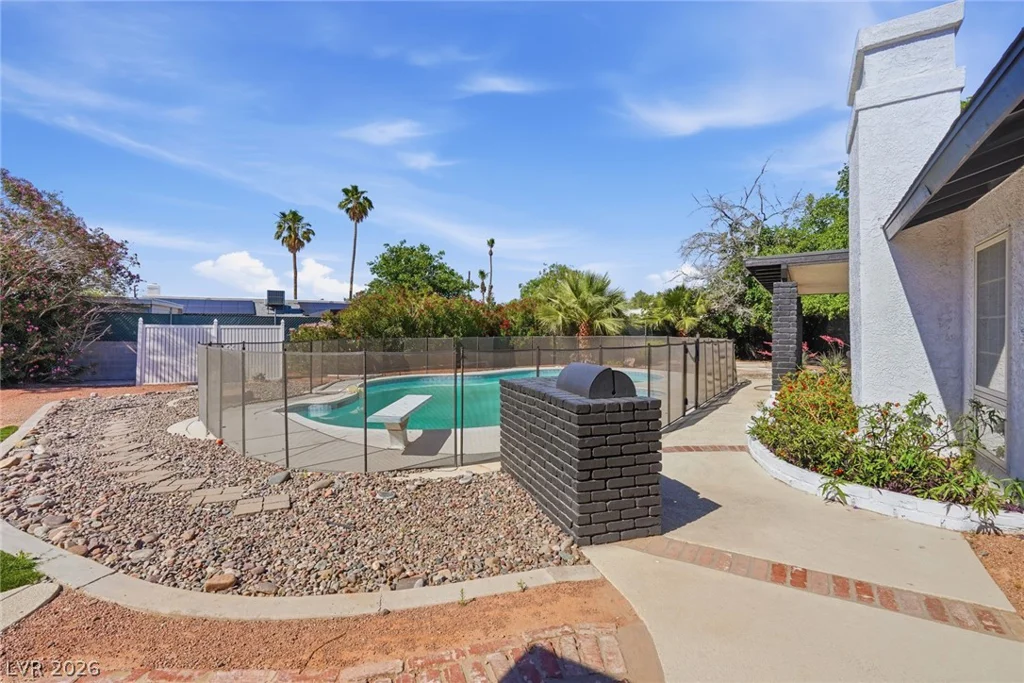 3145 Duneville, Las Vegas, NV 89146