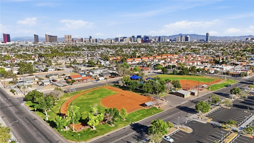 3145 Duneville, Las Vegas, NV 89146