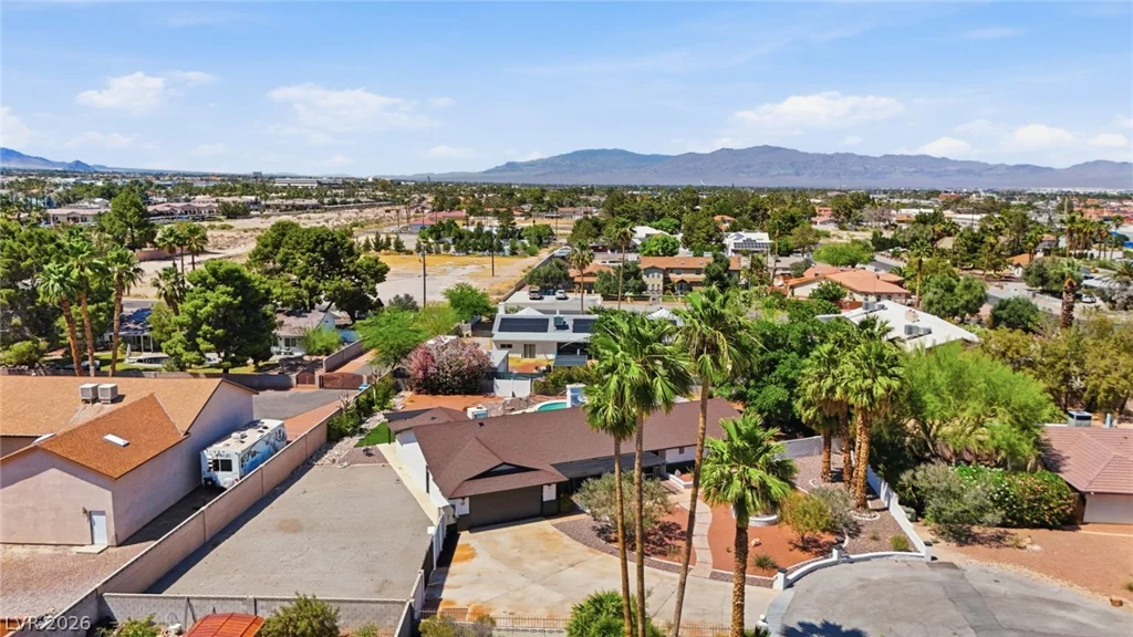 3145 Duneville, Las Vegas, NV 89146
