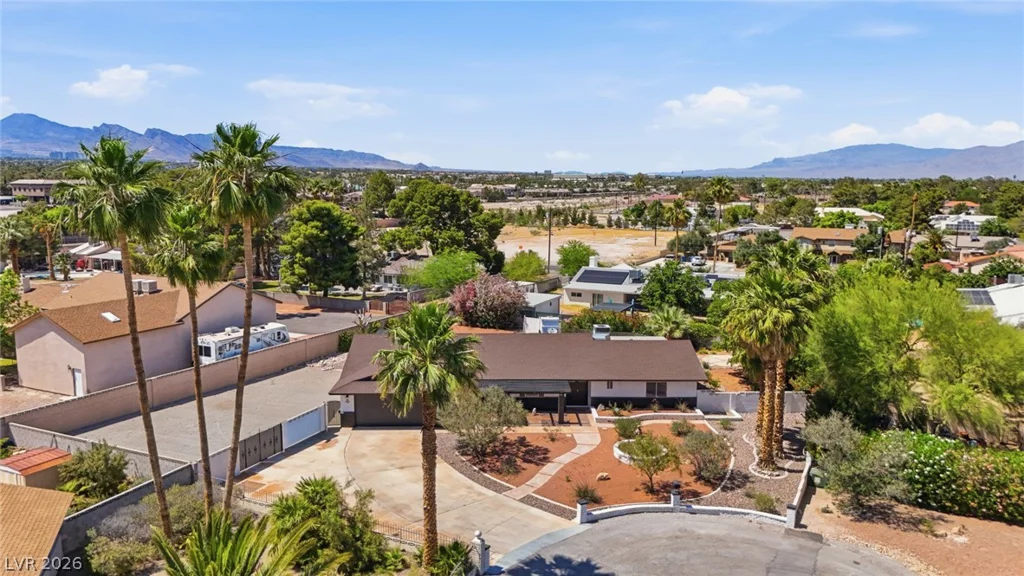3145 Duneville, Las Vegas, NV 89146