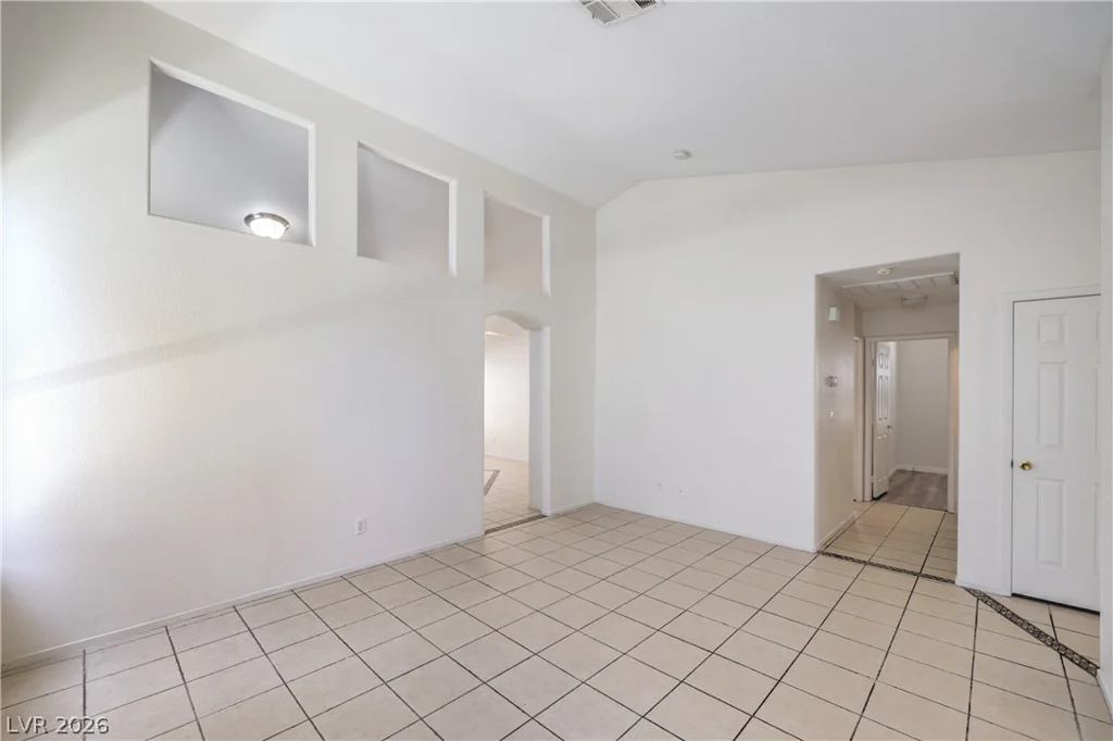 8433 Cinnamon Hill, Las Vegas, NV 89129