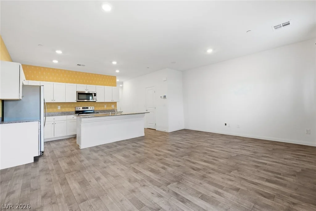 4258 Lunar Canyon, North Las Vegas, NV 89084