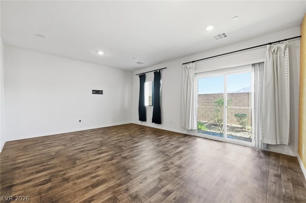 4258 Lunar Canyon, North Las Vegas, NV 89084