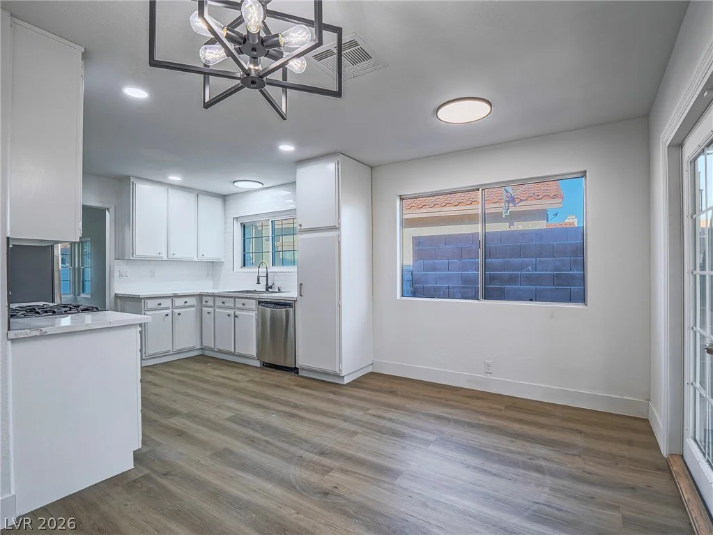 7377 Coffeyville, Las Vegas, NV 89147