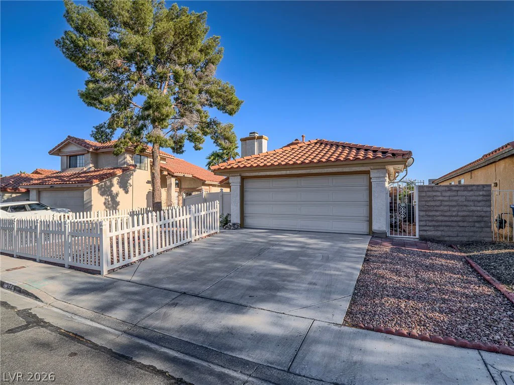 7377 Coffeyville, Las Vegas, NV 89147