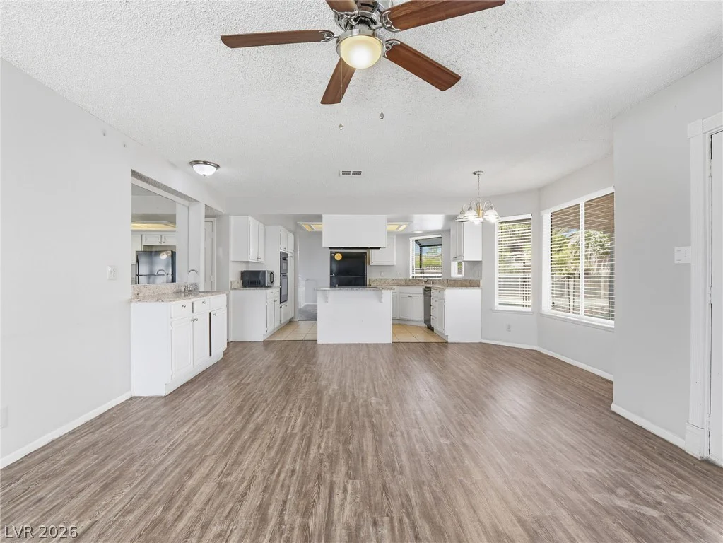7475 Babbs, Las Vegas, NV 89123
