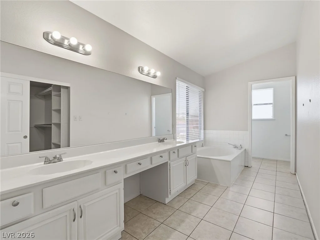7475 Babbs, Las Vegas, NV 89123