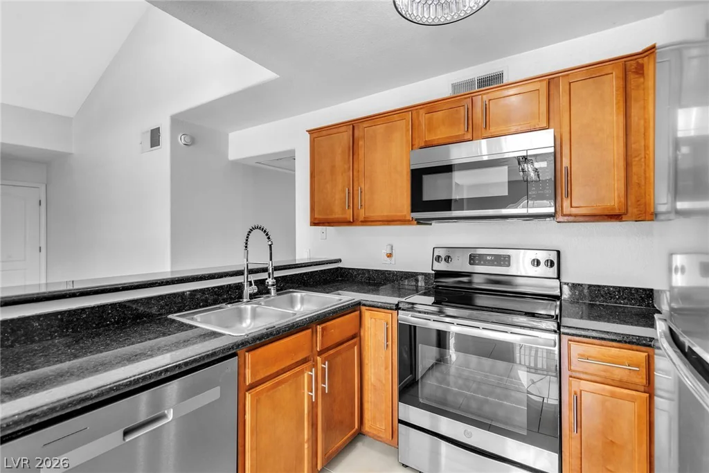 3145 Flamingo, Las Vegas, NV 89121