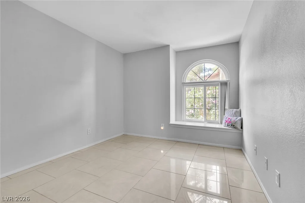 3145 Flamingo, Las Vegas, NV 89121
