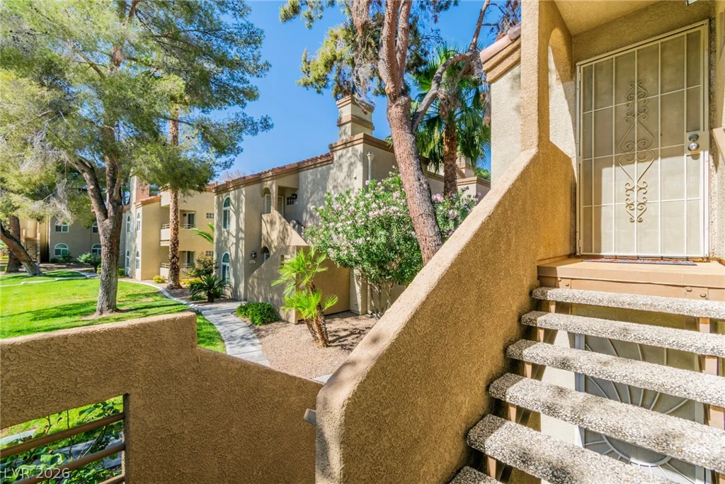 3145 Flamingo, Las Vegas, NV 89121