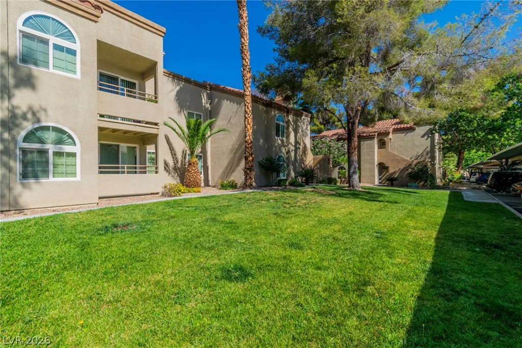 3145 Flamingo, Las Vegas, NV 89121
