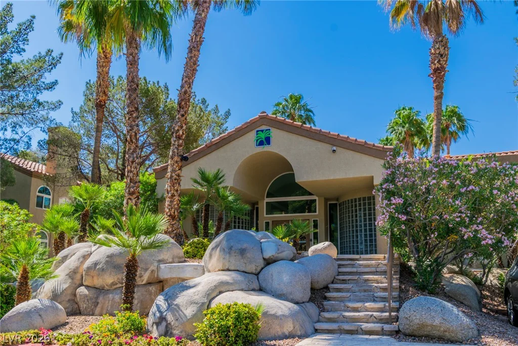 3145 Flamingo, Las Vegas, NV 89121