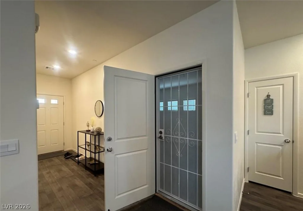 1170 King Lark, Henderson, NV 89011
