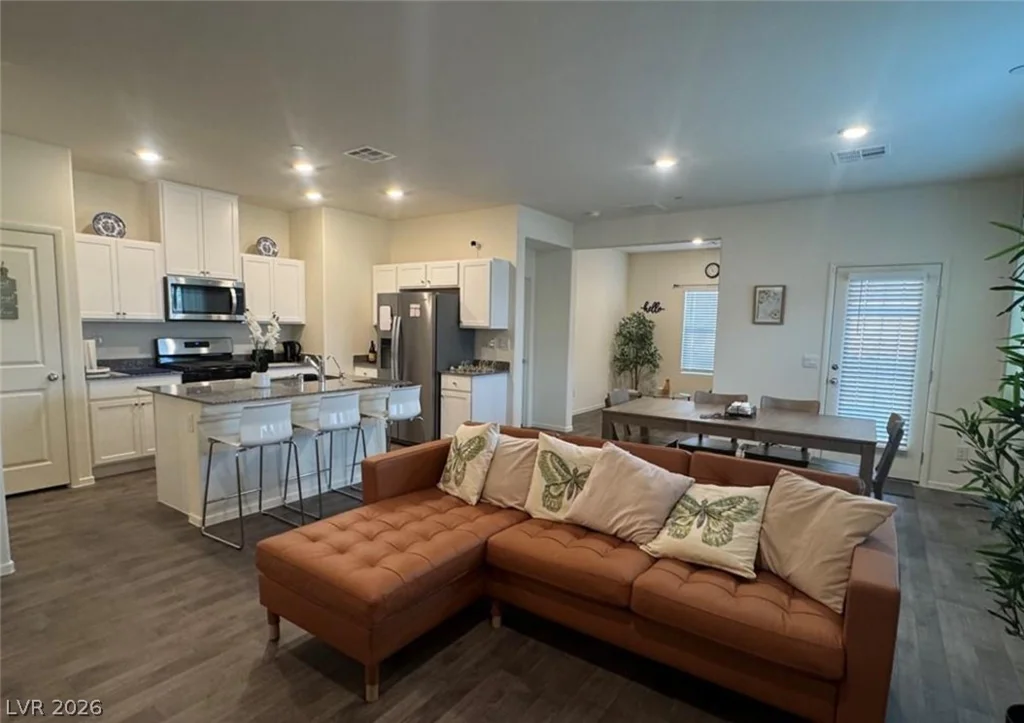 1170 King Lark, Henderson, NV 89011