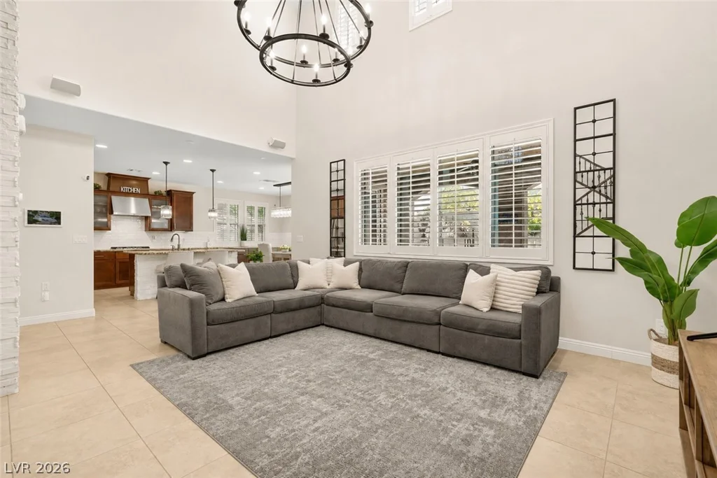 571 Signal Peak, Las Vegas, NV 89138