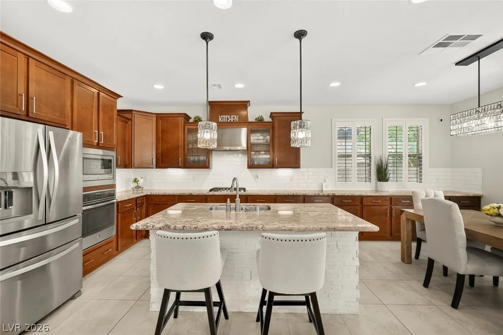 571 Signal Peak, Las Vegas, NV 89138